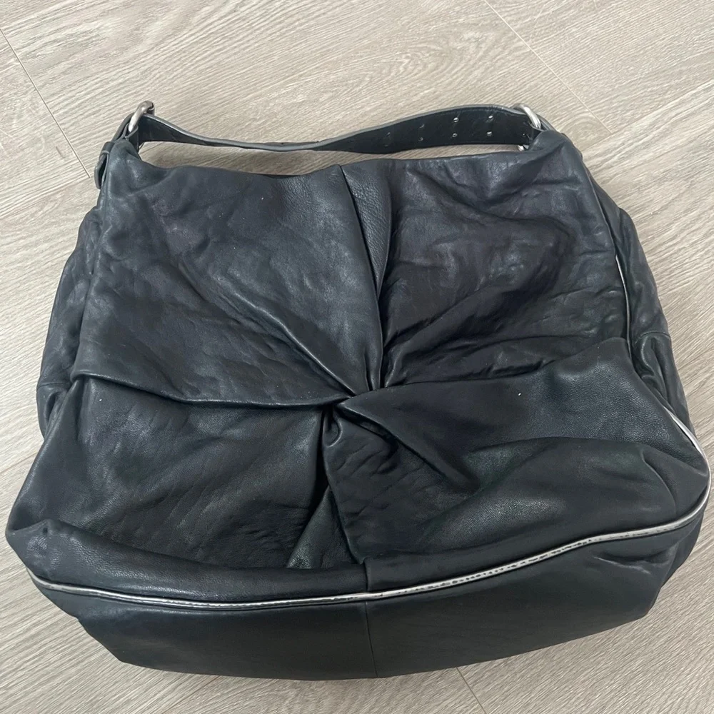 Black Leather Women's Bag - Picture 4 of 10